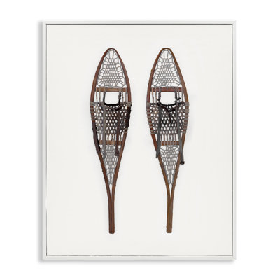 «Minimal Winter Snow Shoes», estampe numérique encadrée par Charity Henderson