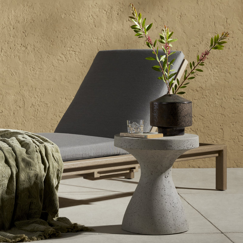 Table d'appoint ronde en béton 15,75 po Dodger, Gris texturé