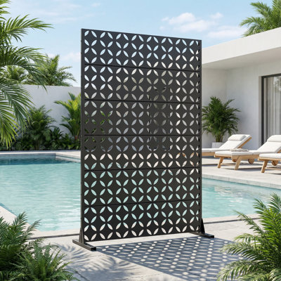 Outdoor Privacy Metal Screen by Dovelina