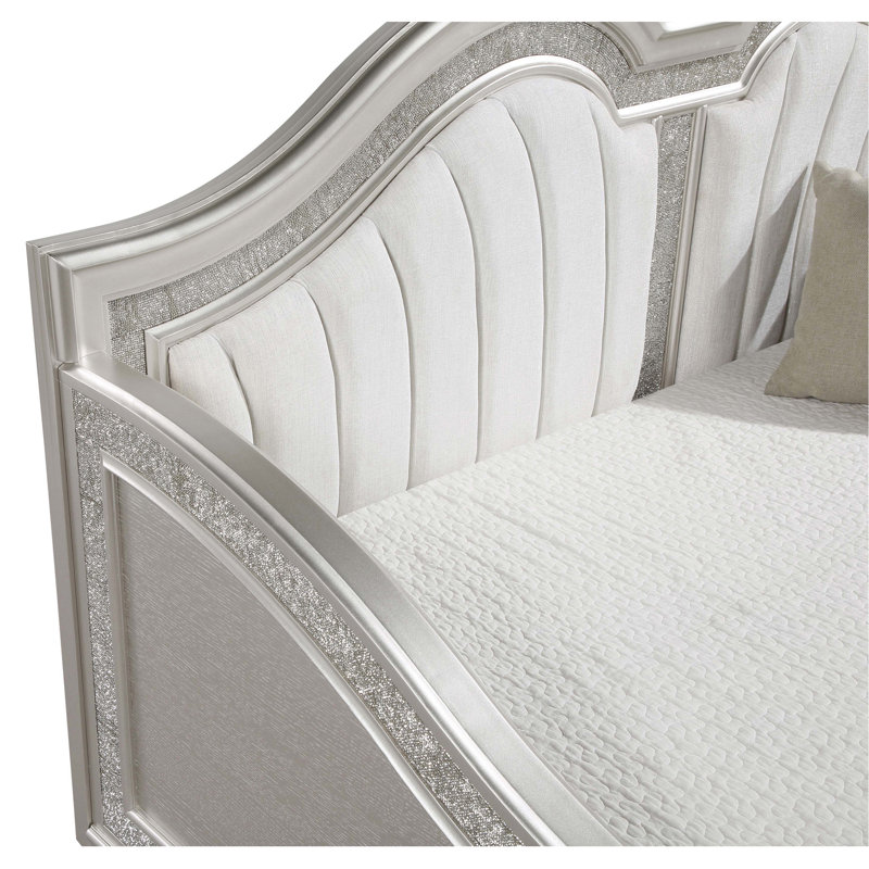 Sliver Oak And Ivory Twin Daybed