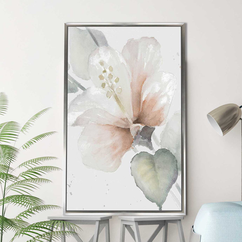 «Neutral Hibiscus II» par Lanie Loreth, reproduction sur toile, H 51,5 po x l 31,5 po x P 2 po, Cadre flottant argent