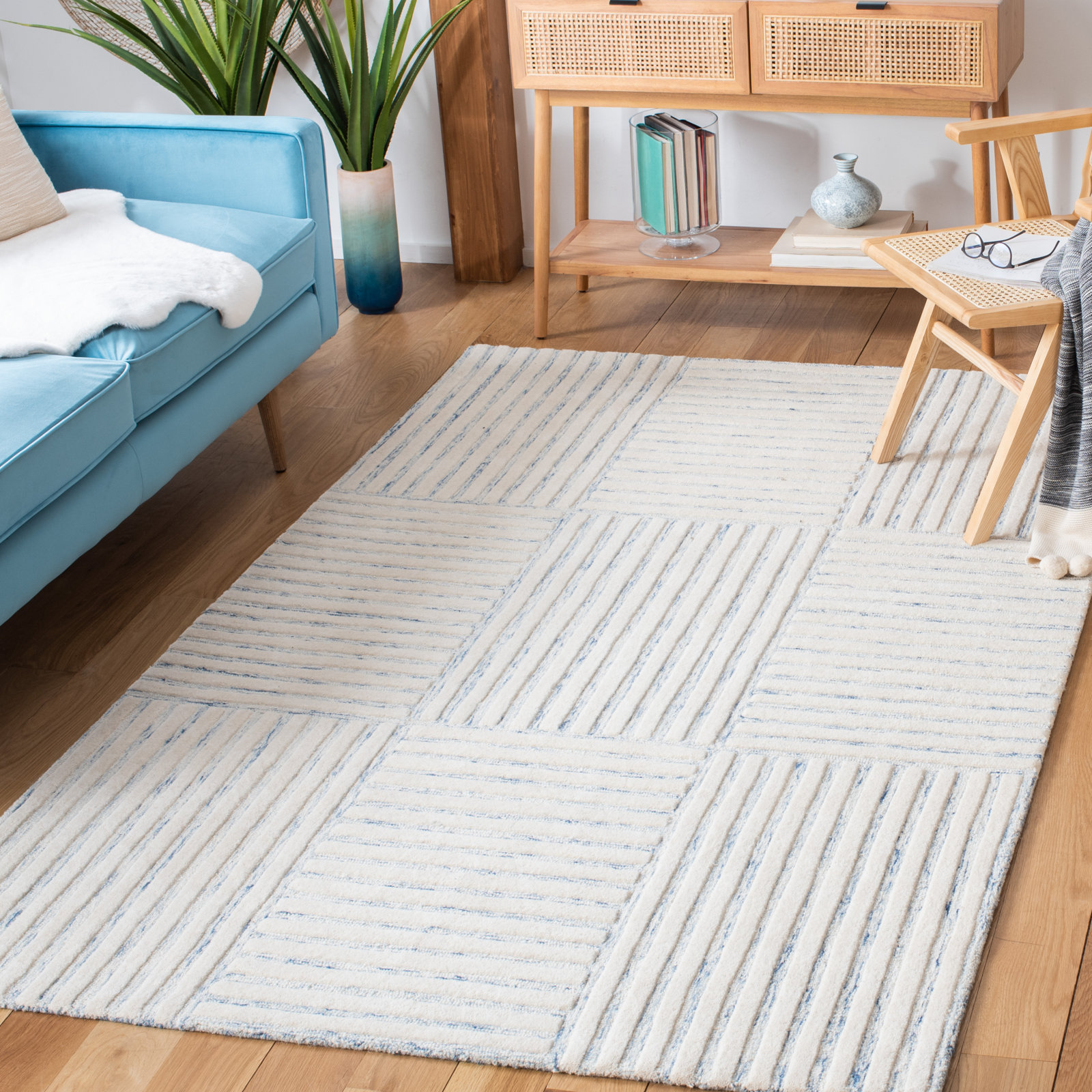 Asgari Handmade Wool Rug, Rectangle 8' x 10'