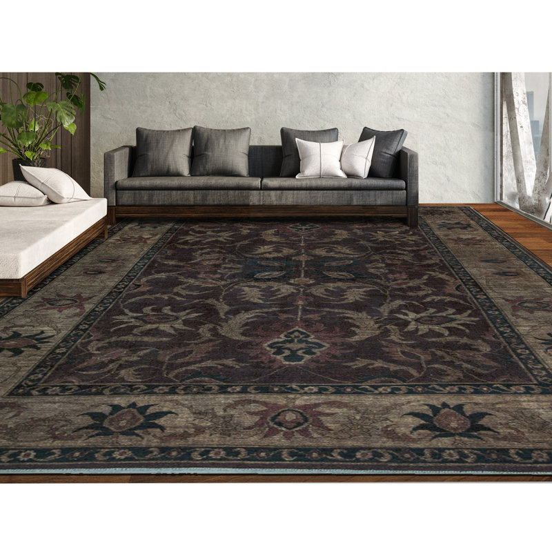 Wool Oriental Area Rug in Dark Brown/Wheat