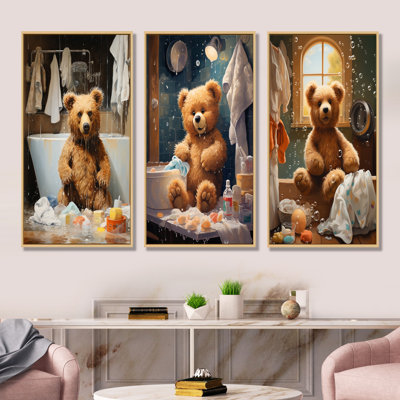 «Bear Bathaign Bubbles I» - Ensemble de 3 reproductions d'art mural