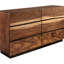 Très grande chambre orientale avec finition noyer, lit plateforme, rangement à base flottante, tête de lit à menuiserie visible, plateau à bijoux amovible, 5 tiroirs coordonnés Live Edge