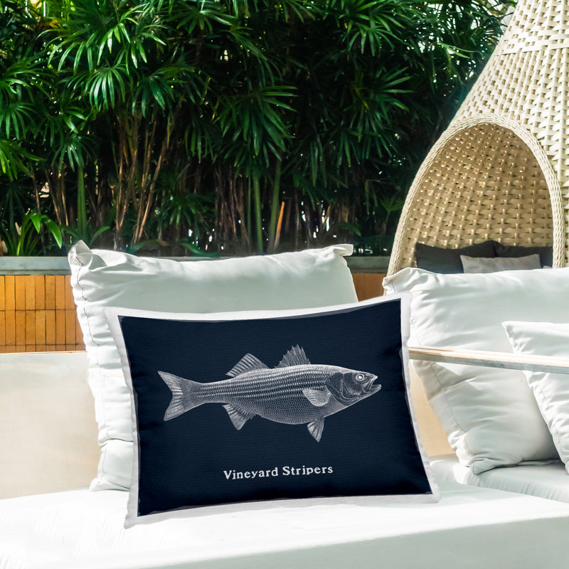 Coussin d'extérieur Vineyard Stripers Fish Design par Phillipa Katz