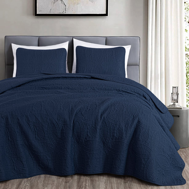 Austin Microfiber Reversible 3-Piece Coverlet / Bedspread Set, Queen Coverlet / Bedspread + 2 Standard Shams, Navy