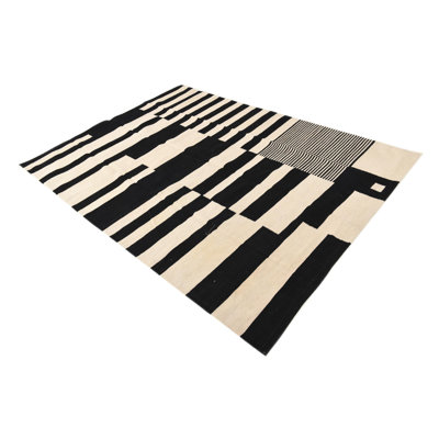 Tapis noir et blanc Newsom