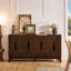 Buffet Mid-Century moderne avec motif ajouré sculpté-130670338