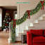 Guirlande de cèdre pré-illuminée au toucher réaliste, verdure artificielle luxuriante pour la décoration de foyer, d'escalier et d'extérieur à Noël