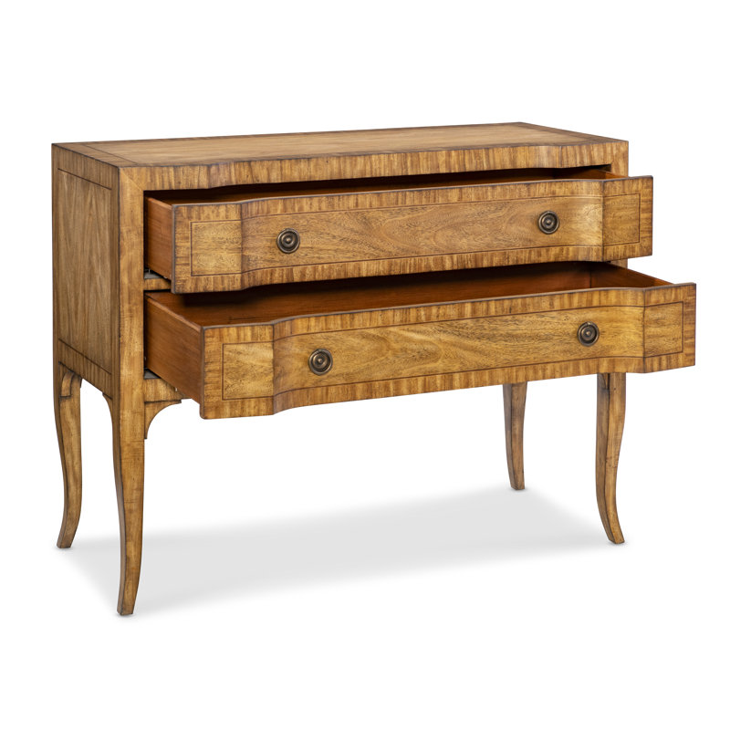 Amelia Chest