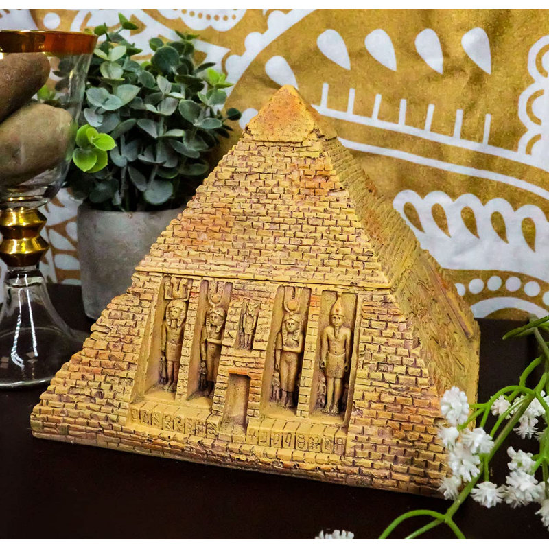 Tombe pyramidale des dieux et déesses de l'Égypte ancienne Desmonique