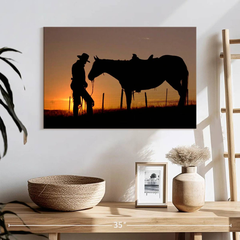 Lelar Cowboy debout avec son cheval, H 16 po x l 24 po