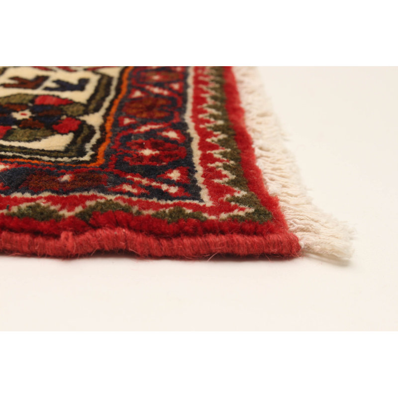 Tapis rouge Anadol 5 pi 1 po x 6 pi 11 po