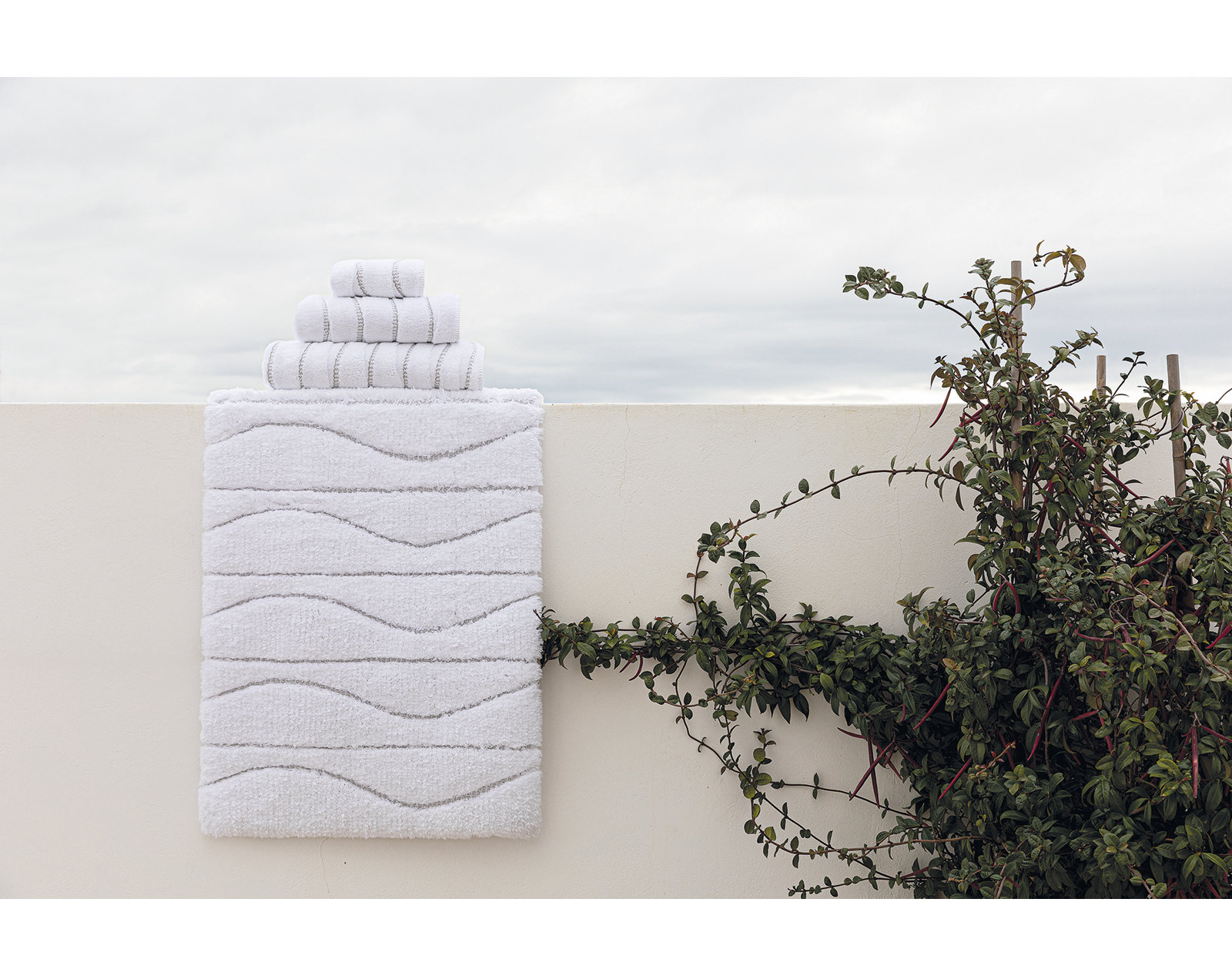 Opera Cotton Blend Non-Slip Bath Rug, 20" W x 31" L, White