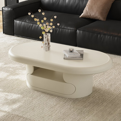 Table de bout ovale de style crème