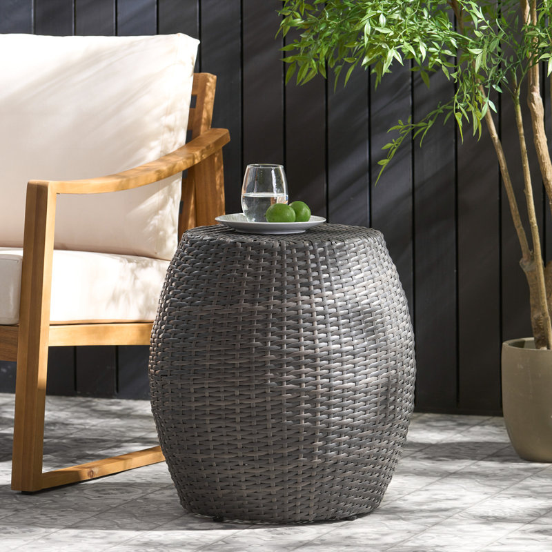 Table d'appoint de patio au design élégant, Gris