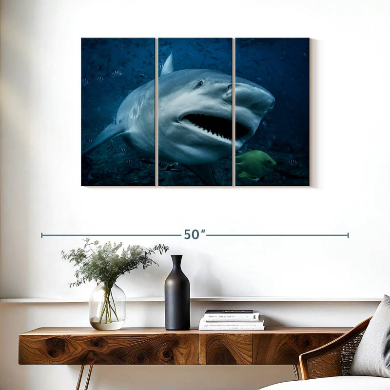 Brampt Bull Shark In Action, 24" H x 38" W