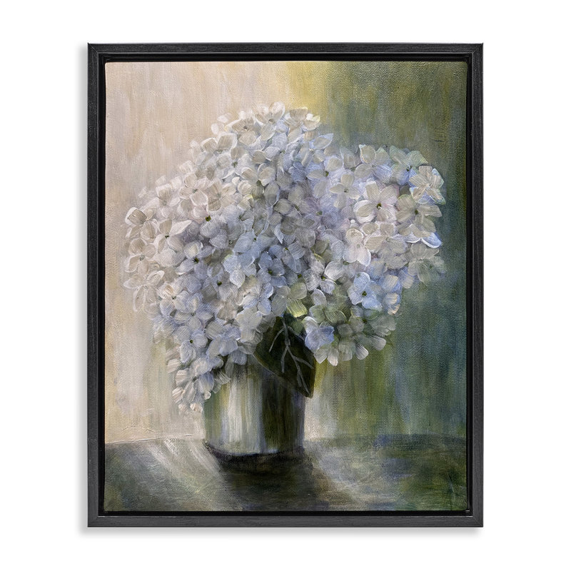 "Hydrangea Still Life", art mural encadré flottant par Doris Charest, H 31 po x l 25 po, Cadre flottant noir de jais