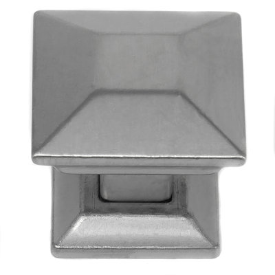 Poise Square Knob