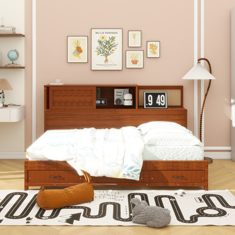 Lit de jour en bois avec 3 tiroirs de rangement, tableau souple supérieur, tablette et ensemble de prises et ports USB, Noyer