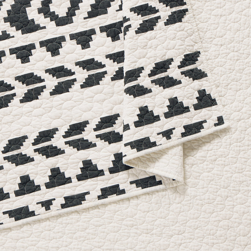 JG Co. By Amie And Jolie Sikes Queen Ranch Quilt Set, King Quilt + 2 King Shams