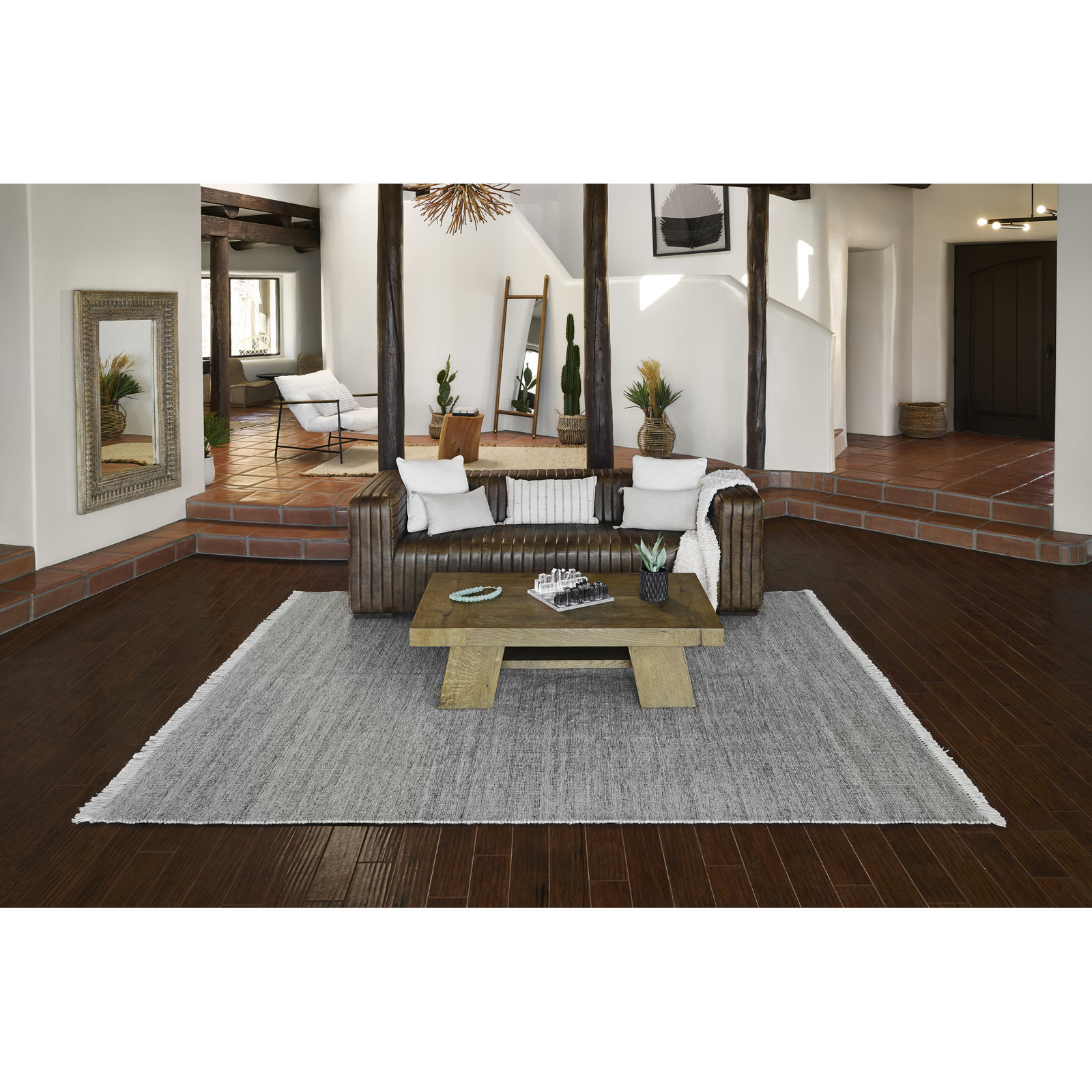 Cassandra Hand-Woven Indoor/Outdoor Area Rug, Rectangle 8' x 10'