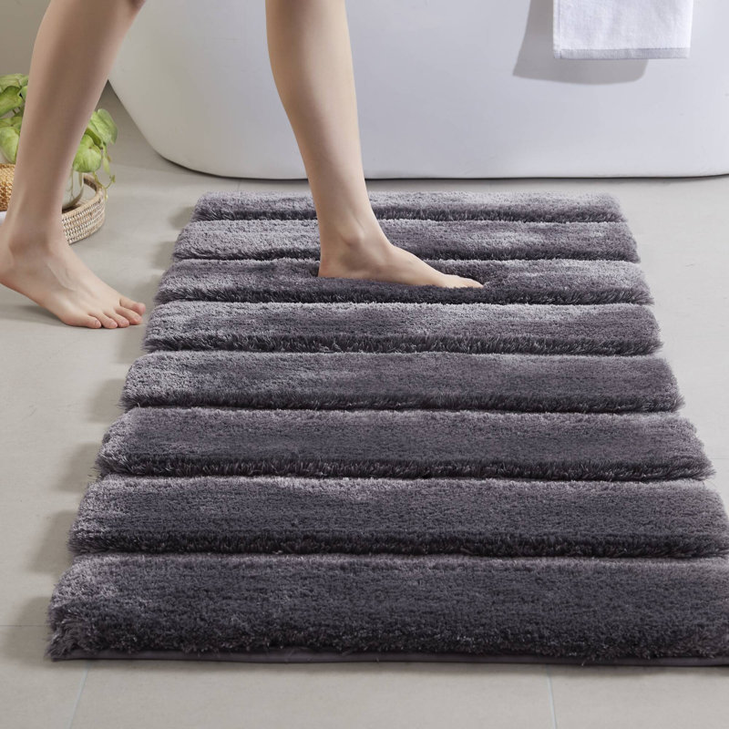 Tapis de bain touffeté gris texturé 24 x 58 po, Gris, L 24 po x L 58 po