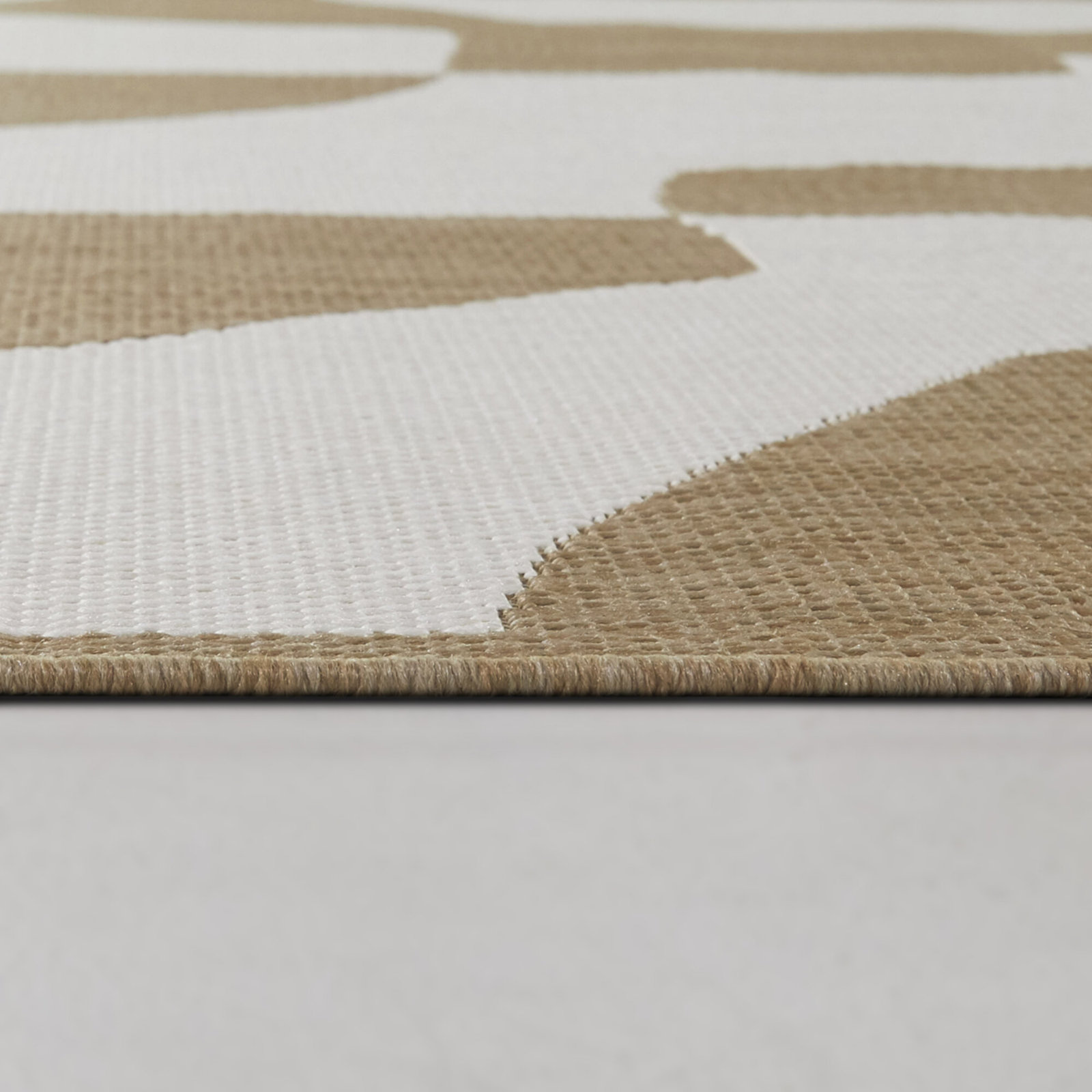 Emmie Tan Indoor/Outdoor Rug, Rectangle 7'10" x 10'