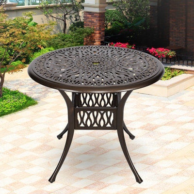 Baze Round Outdoor Coffee Table Yes ,