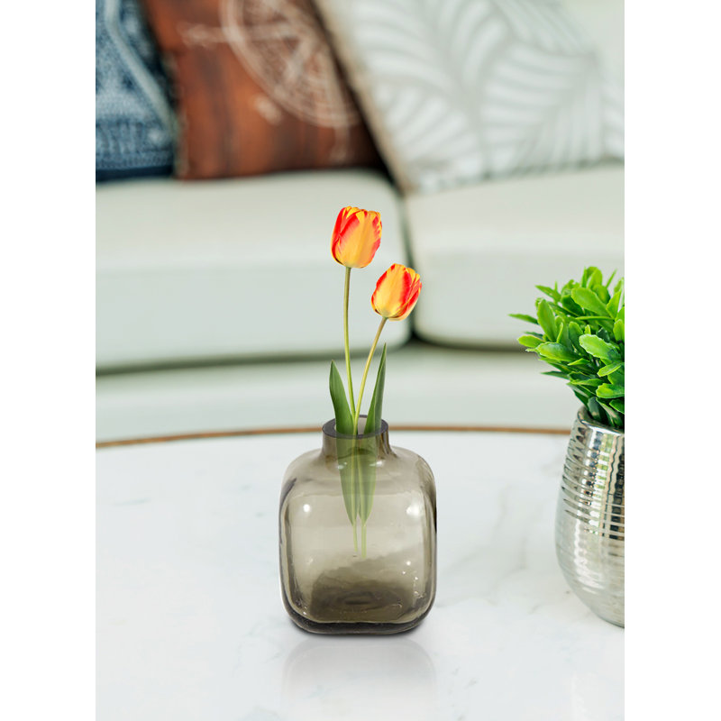 Ensemble de 4 vases en verre Orren Ellis Orren, H 3 po x l 2,25 po x P 2,25 po, Fumée