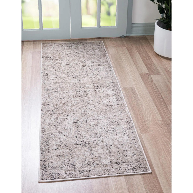 Geddis Oriental Indoor Rug, Runner 2'7" x 13'1"