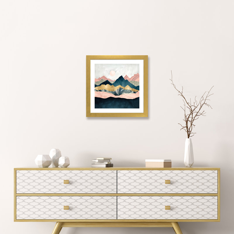 « peluchey peaks » par spacefrog designs-print, H 16 po x l 16 po x P 1 po, Papier encadré doré