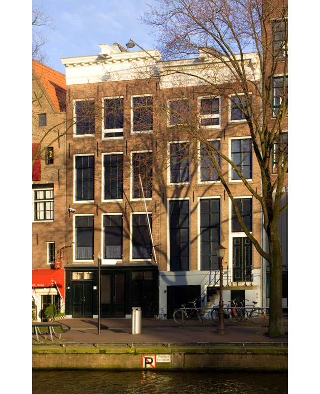 Maison d'Anne Frank, Pays-Bas, H 18 po x l 12 po