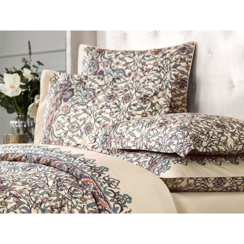 Samira Fitted Sheet, Queen Fitted Sheet and 1 Pillowcase