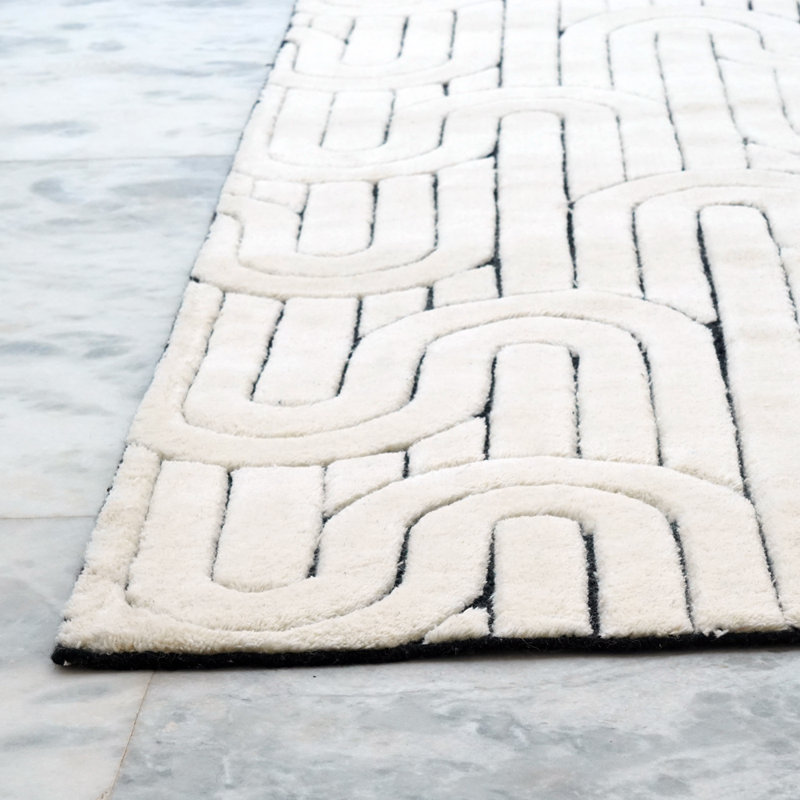 Reality Geometric Area Rug in Cream/Black, Rectangle 5'3" x 7'6"