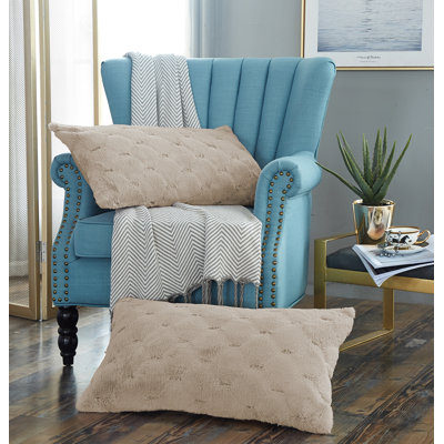 Housse de coussin jacquard en fausse fourrure