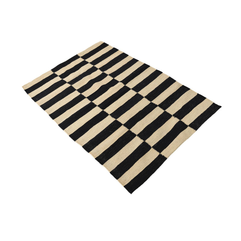 Tapis noir et blanc Noor