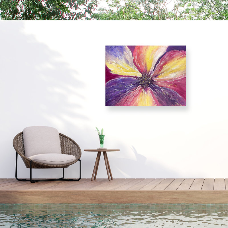 Alyson Storms  Warm Flower Outdoor  Canvas, H 14 po x l 19 po