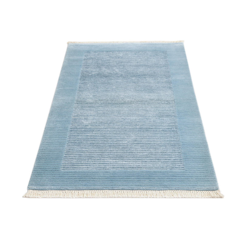 Tapis bleu Howard
