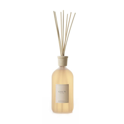 Reed Diffusers And Sticks
