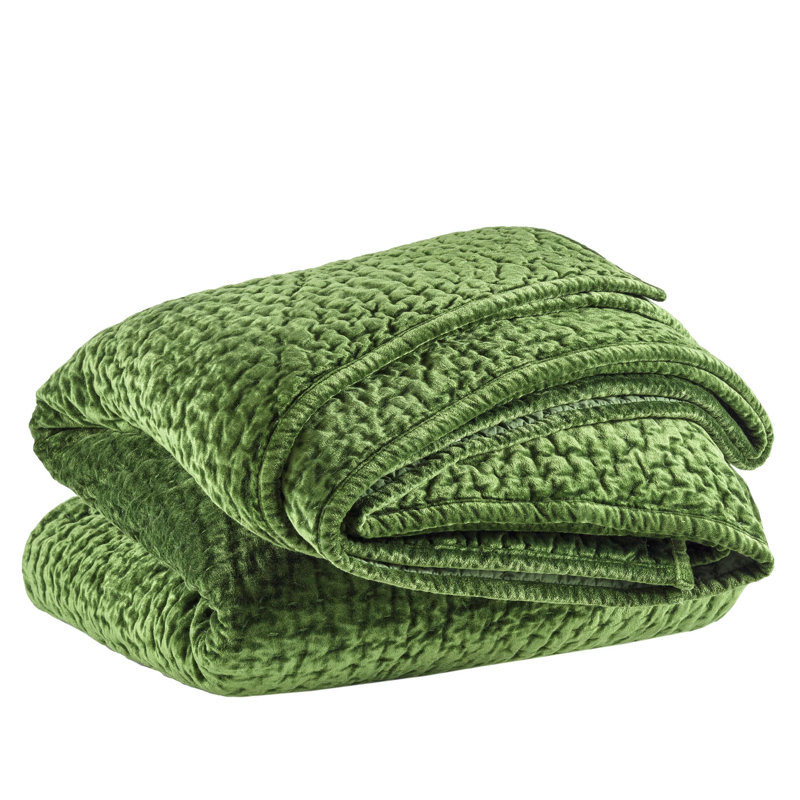 Parisienne Velvet Evergreen Quilt, King Quilt
