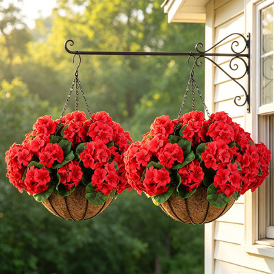 Set of 2 Artificial Red Geranium Hanging Basket – 8Pcs Lifelike Silk Flowers with Foliage, Weatherproof Outdoor Planter for Porch, Patio, Garden & Christmas Decor, No-Water Maintenance