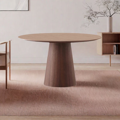 Table en bois massif de style nordique