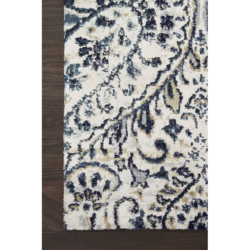 Wainscott Paisley Indoor Rug, Rectangle 3'9" x 5'9"