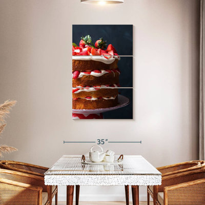 Yarlin Strawberry Layered Cake