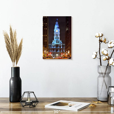 Lilie Philadelphia City Hall At Night