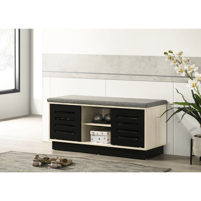 Portes coulissantes noires, chêne l 38,5 po, armoire à chaussures, plateau rembourré gris, tablettes réglables, tablette ouverte, armoire d'entrée en chêne avec portes et tablette pour le style