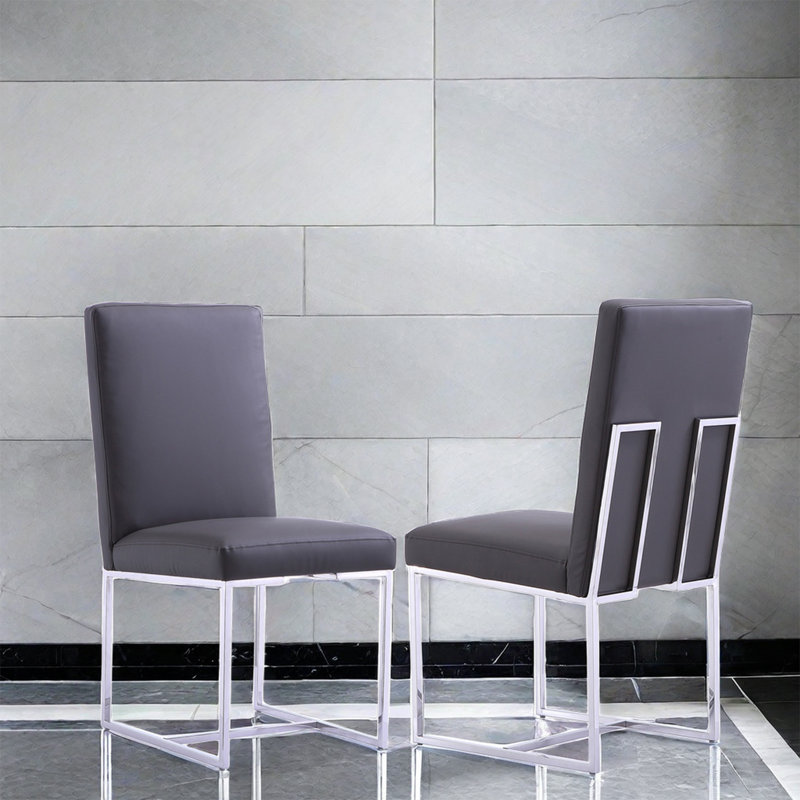 Chaises de salle à manger en cuir gris