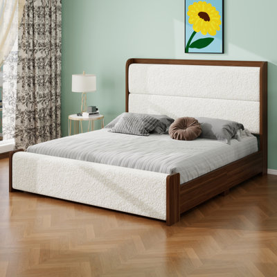 Cadre de lit plateforme moderne avec revêtement bouclé élégant et accents de cadre en bois courbé